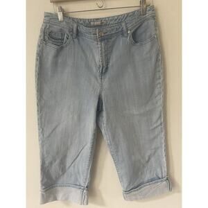 Chicos Platinum Womens Size 2 Crop Jeans Light Wash Embroidered Pockets Stretch